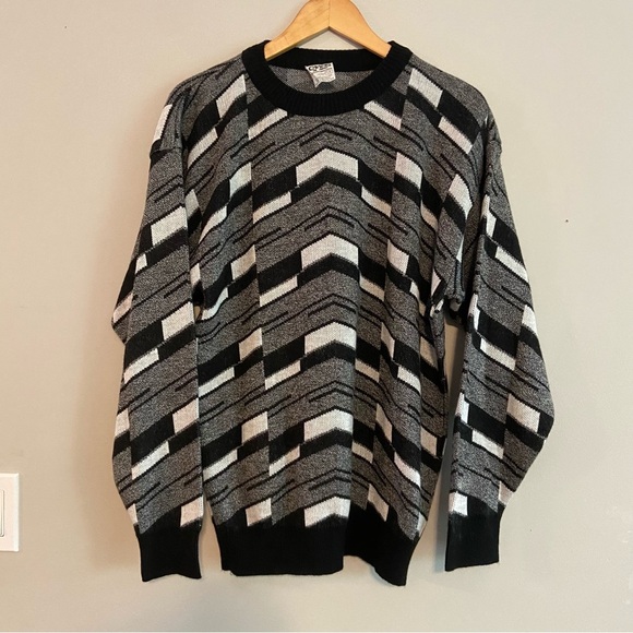 Vintage Chaps Black and Gray Crewneck Sweater with Geometric Pattern - Picture 1 of 4
